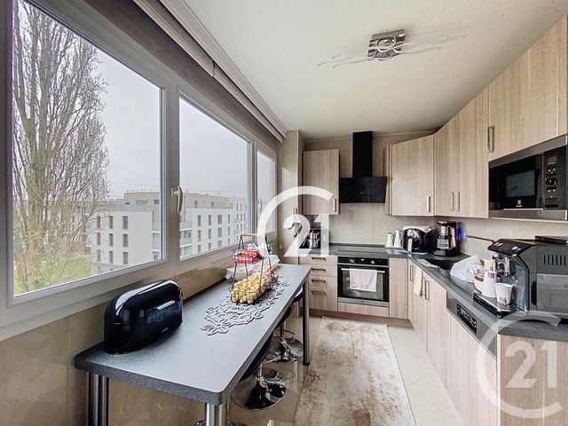 Appartement F4 à vendre - 4 pièces - 70.08 m2 - VILLIERS LE BEL - 95 - ILE-DE-FRANCE - Century 21 Nova