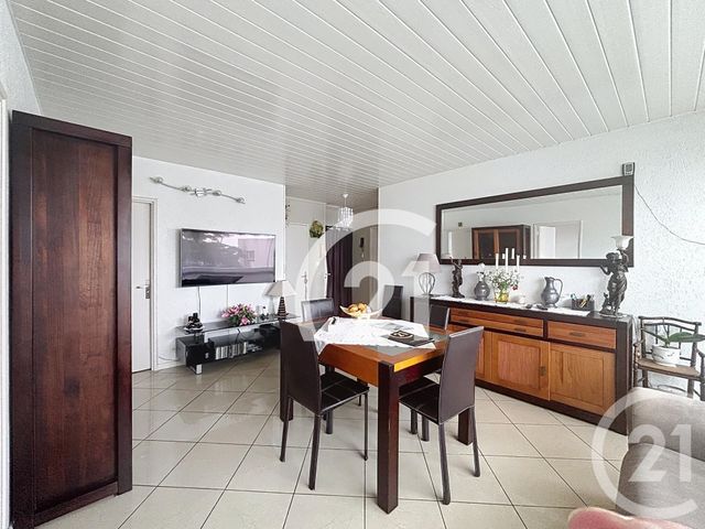 Appartement F3 à vendre - 3 pièces - 57.39 m2 - VILLIERS LE BEL - 95 - ILE-DE-FRANCE - Century 21 Nova