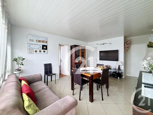 Appartement F3 à vendre - 3 pièces - 57.39 m2 - VILLIERS LE BEL - 95 - ILE-DE-FRANCE - Century 21 Nova