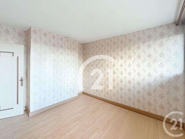 Appartement F3 à vendre - 4 pièces - 70.2 m2 - VILLIERS LE BEL - 95 - ILE-DE-FRANCE - Century 21 Nova