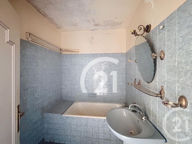 Appartement F3 à vendre - 4 pièces - 70.2 m2 - VILLIERS LE BEL - 95 - ILE-DE-FRANCE - Century 21 Nova